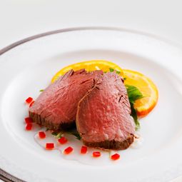 牛フィレ肉のサラダ オリエンタル風